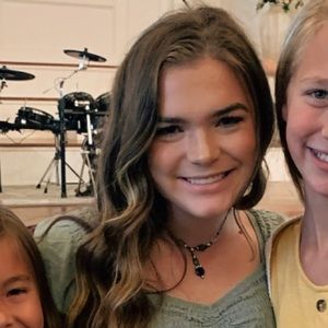 Meet your Posher, Laci